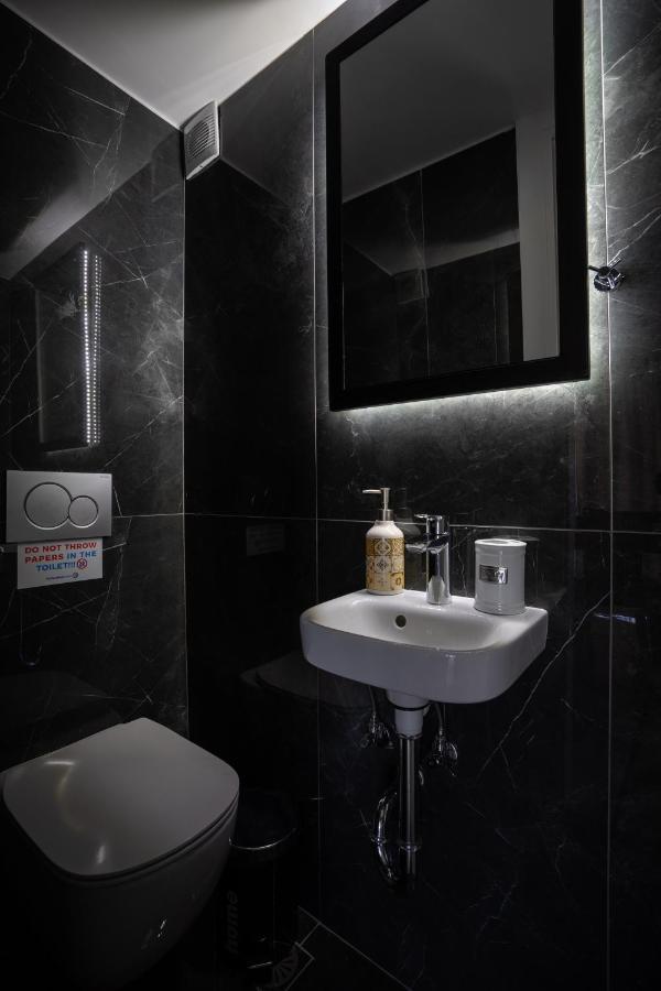 Trojan Affair Residence Athens Luaran gambar